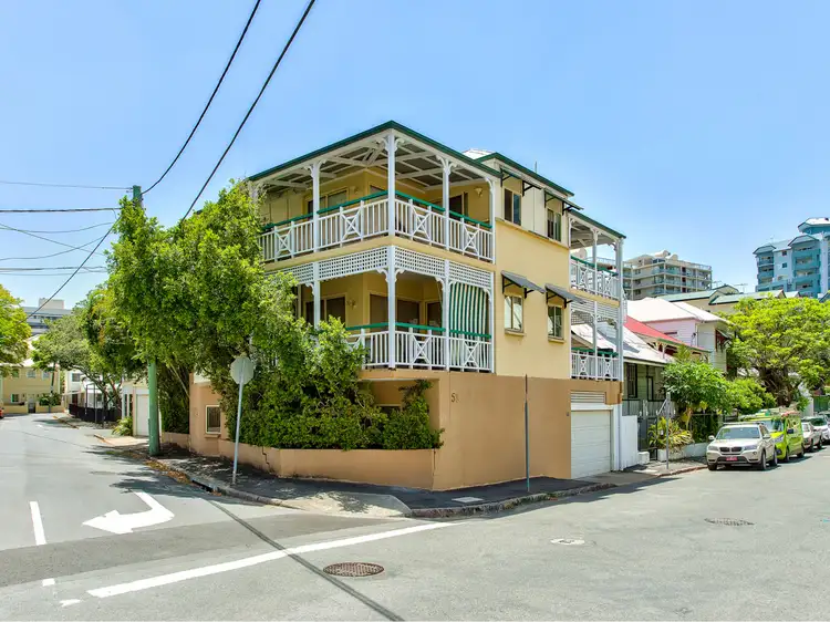 Main view of Homely block of units listing, 1-6/58 Berry Street, Spring Hill QLD 4000
