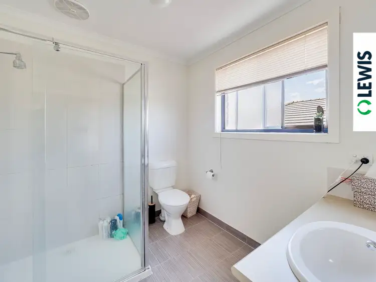 Sixth view of Homely house listing, 27 Bellfield Drive, Craigieburn VIC 3064