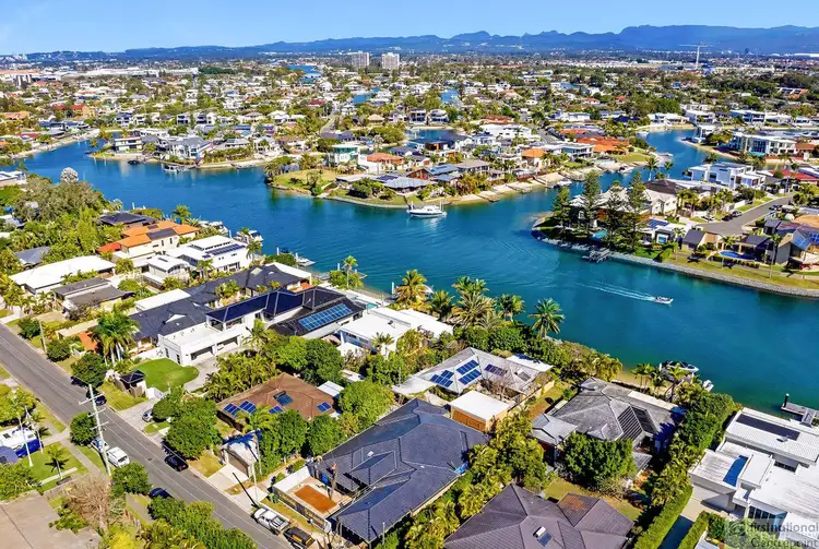 59 Allambi Avenue, Broadbeach Waters QLD 4218