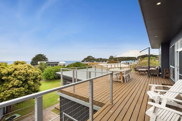 25 Manning Street, St Leonards VIC 3223