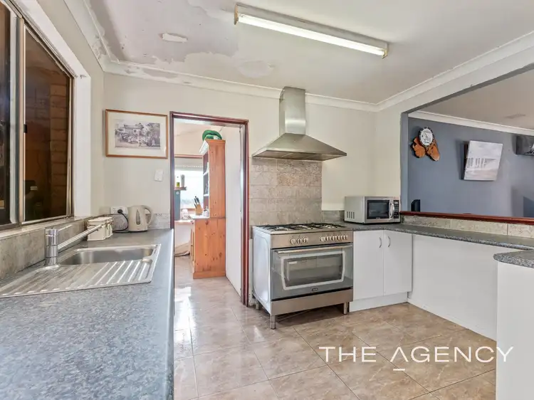 Third view of Homely house listing, 6 The Close, Swan View WA 6056