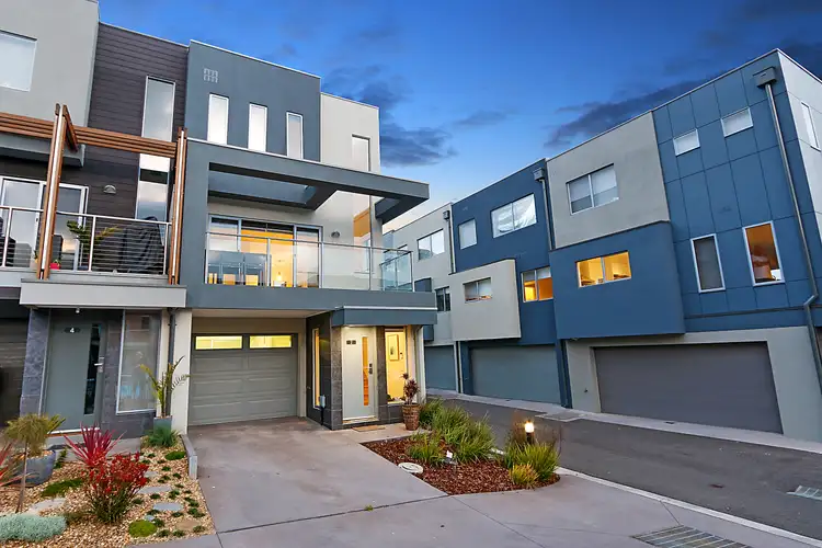 2 Cordage Close, Safety Beach VIC 3936