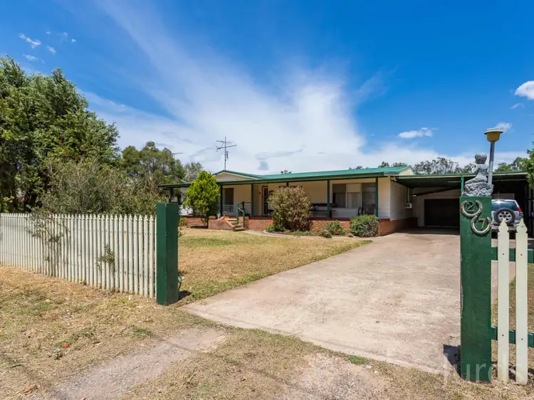 27 Howe Street, Broke NSW 2330