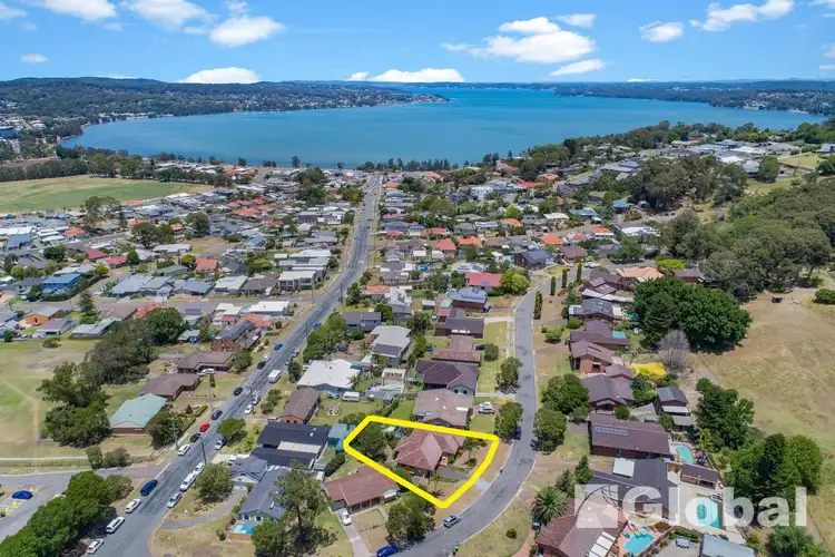 5 Rayford Street, Warners Bay NSW 2282