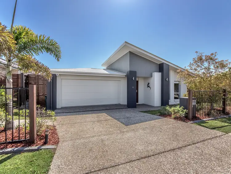 9 Harmony Crescent, South Ripley QLD 4306