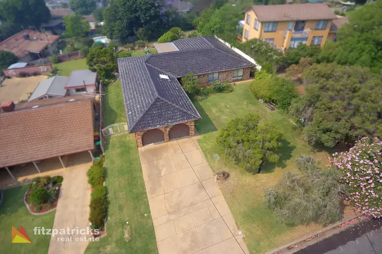 12 Endeavour Street, Kooringal NSW 2650