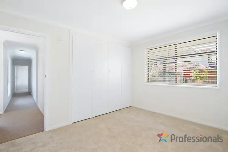 Sixth view of Homely house listing, 7 Hughes Place, Armidale NSW 2350