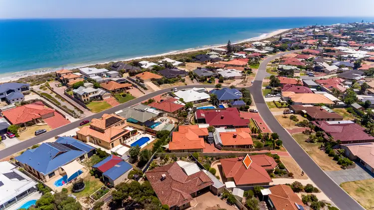 63A Admiralty Crescent, Halls Head WA 6210