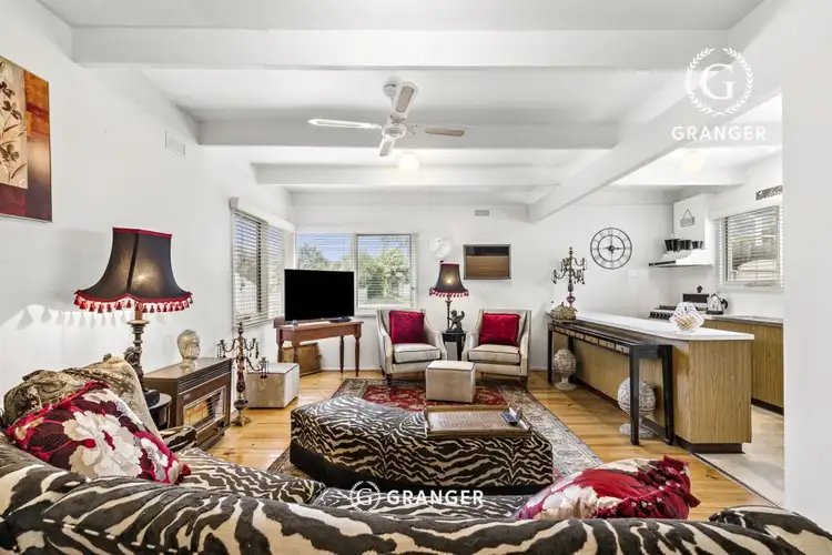 190 Seventh Avenue, Rosebud VIC 3939