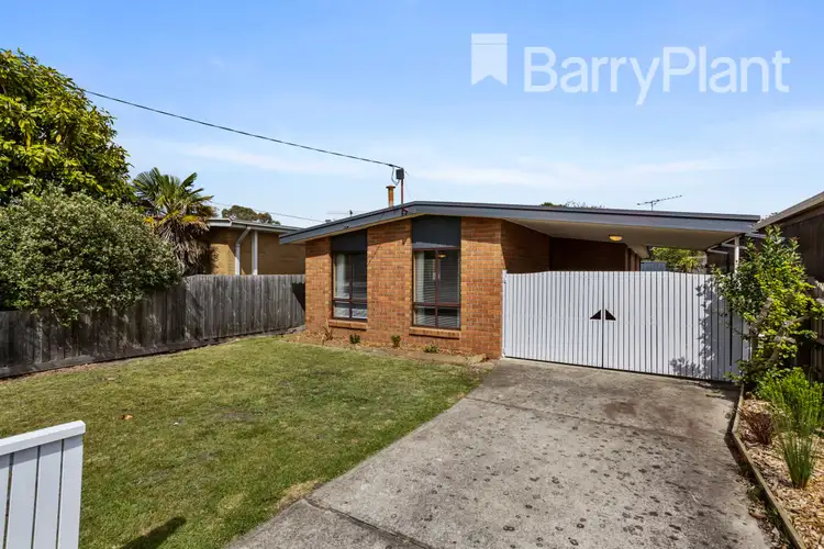 208 Ninth Avenue South, Rosebud VIC 3939