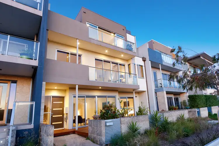 18 The Cove, Safety Beach VIC 3936