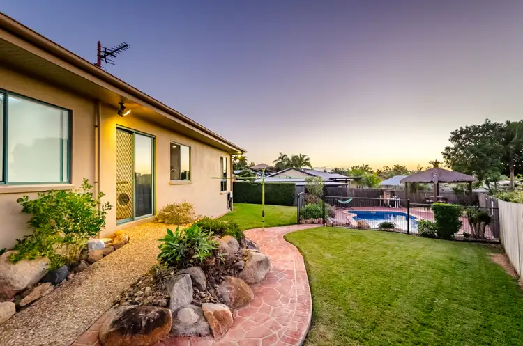 8 Helston Street, Telina QLD 4680