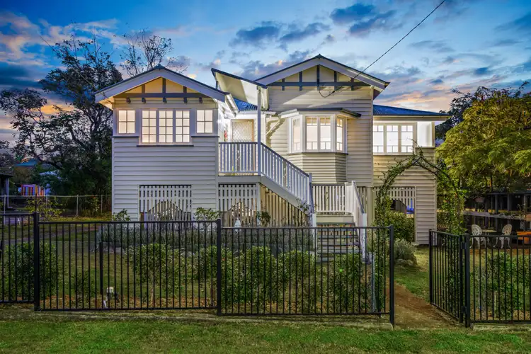 1 Coolibah Street, Silkstone QLD 4304
