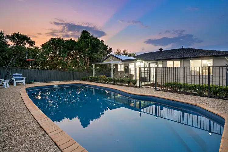 42 Delasala Drive, Macquarie Hills NSW 2285