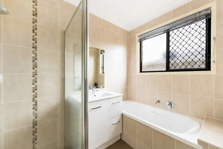 Sixth view of Homely semi-detached listing, 1/4 Boxsall Street, Newtown QLD 4350