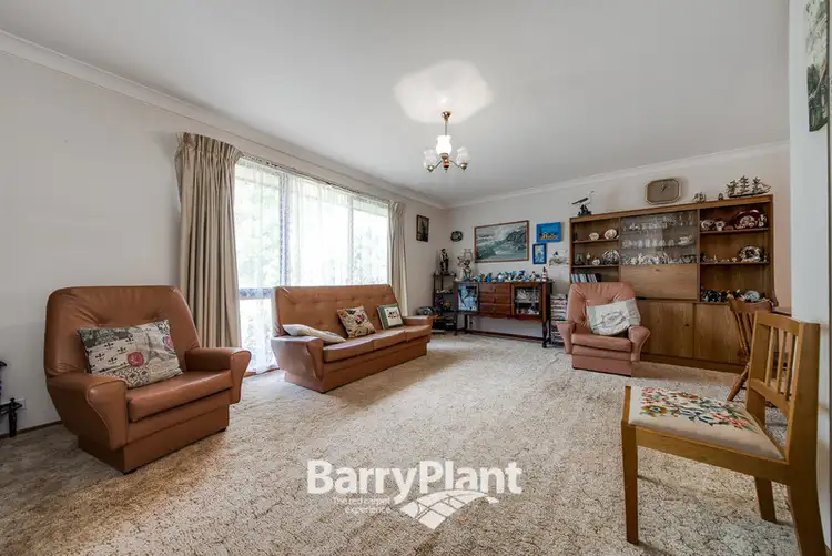 Seventh view of Homely house listing, 5 Tania Court, Pakenham VIC 3810