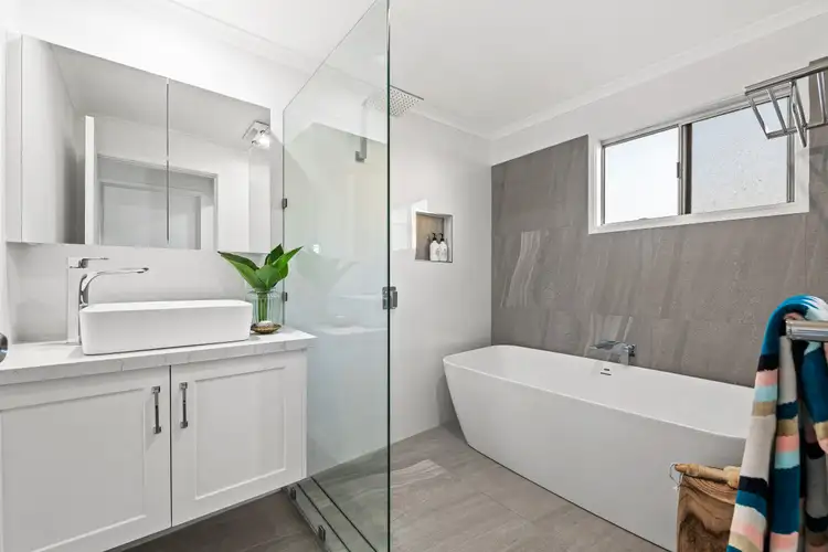 30 Boyett Street, Centenary Heights QLD 4350