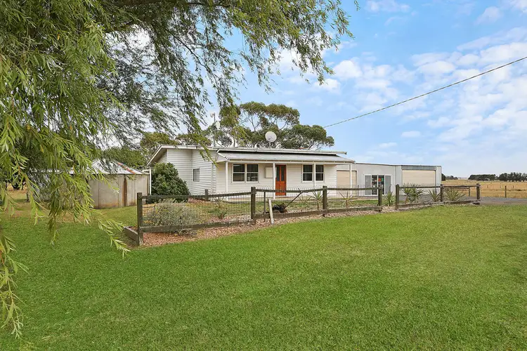 25 Murrays Road, Pirron Yallock VIC 3249