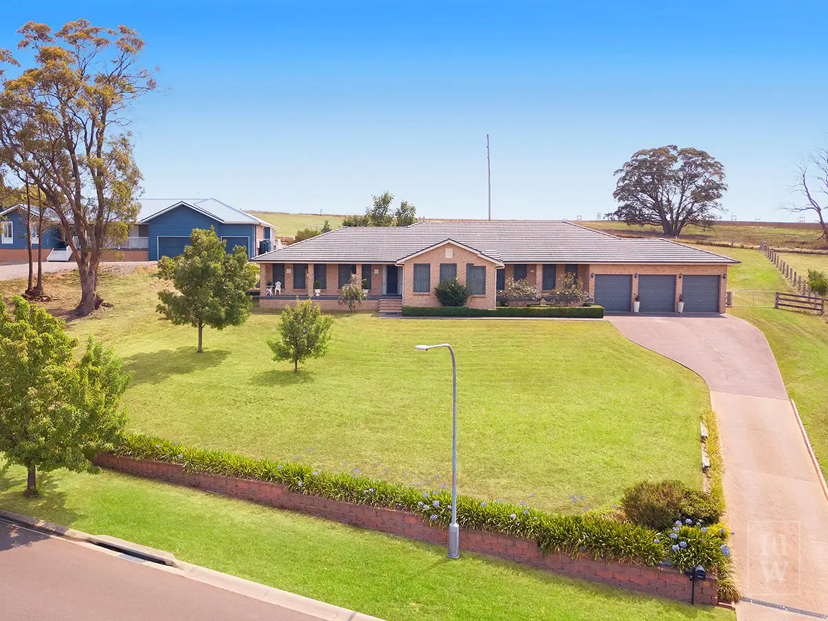 Main view of Homely house listing, 10 Windsor Crescent, Moss Vale NSW 2577