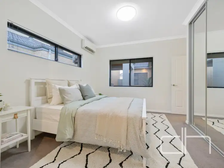 Fourth view of Homely house listing, 2/6 Bologna Vista, Landsdale WA 6065