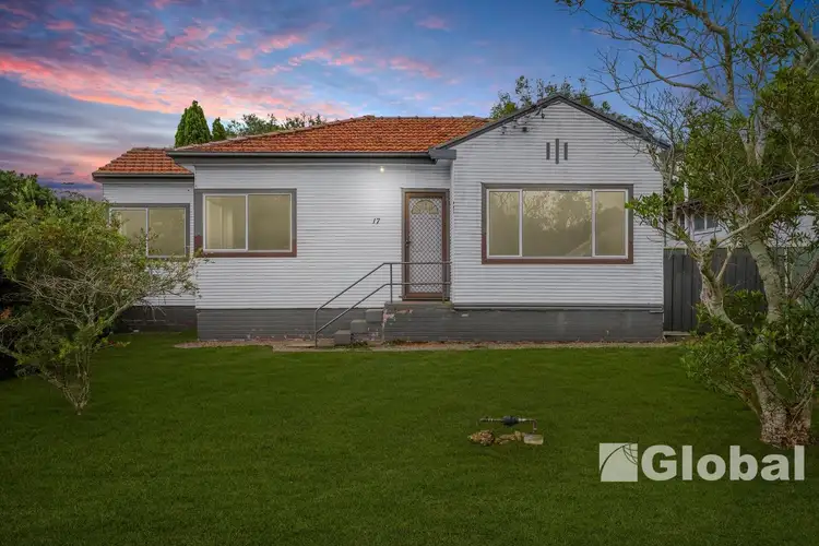17 Janice Street, Warners Bay NSW 2282