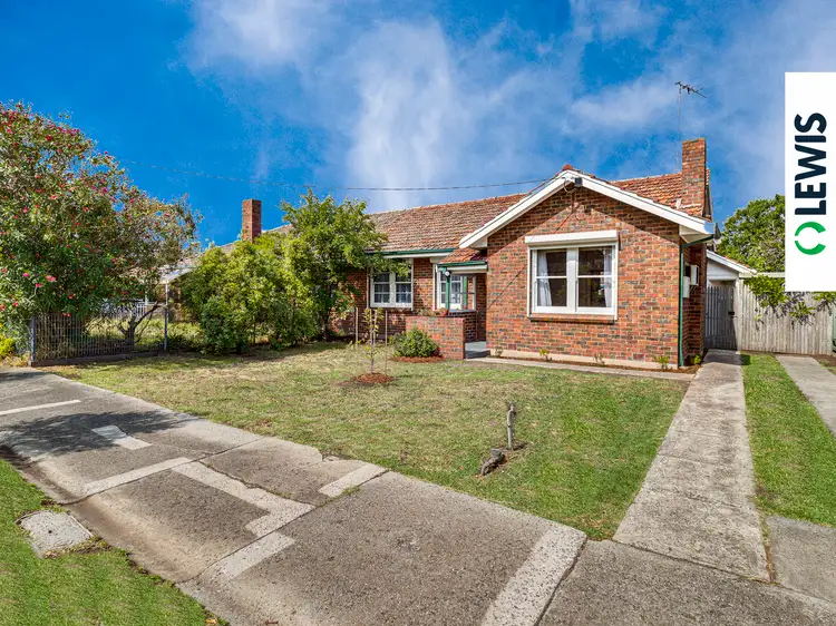 4 Hutchison Place, Coburg VIC 3058