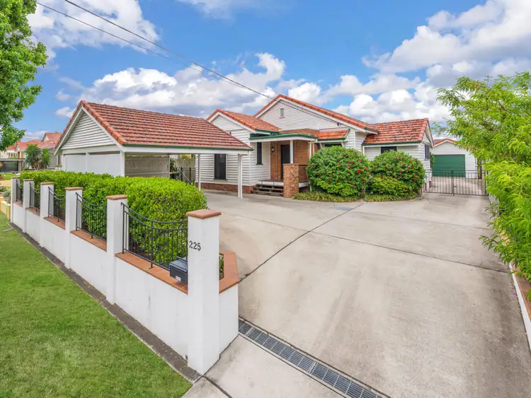225 Rode Road, Wavell Heights QLD 4012