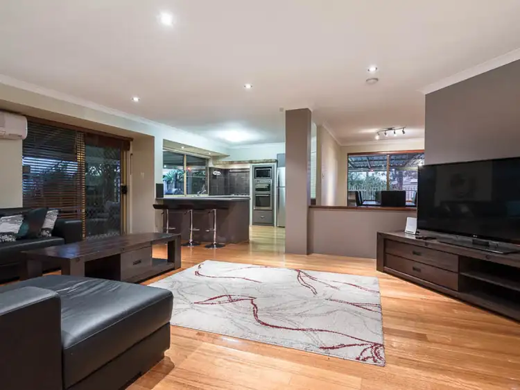 53 Pelican Parade, Ballajura WA 6066