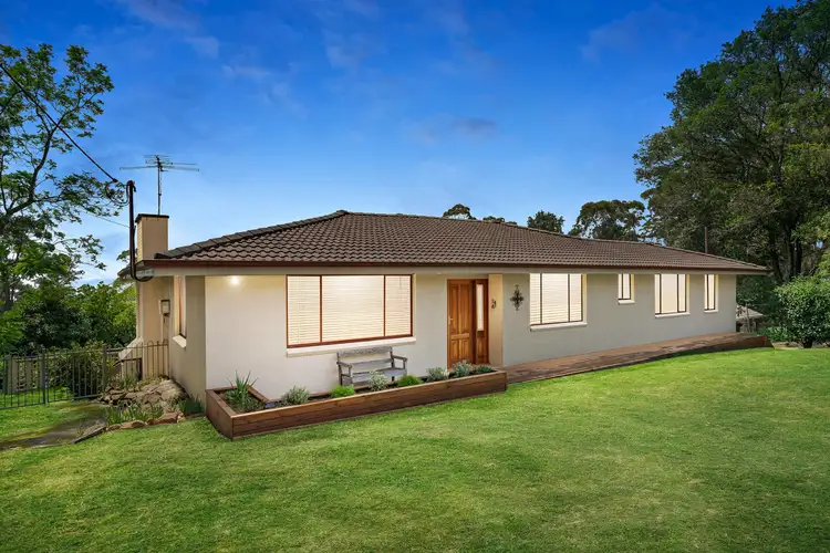 6 Stanley Avenue, Kurrajong Heights NSW 2758