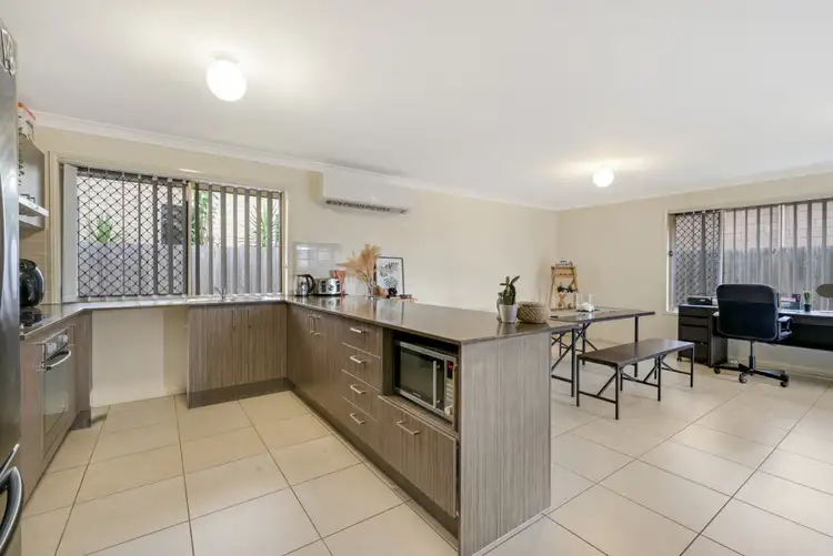 Fifth view of Homely house listing, 4 Zachary Court, Hillcrest QLD 4118