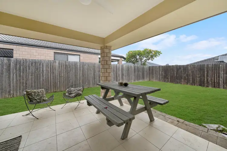 Sixth view of Homely house listing, 4 Zachary Court, Hillcrest QLD 4118