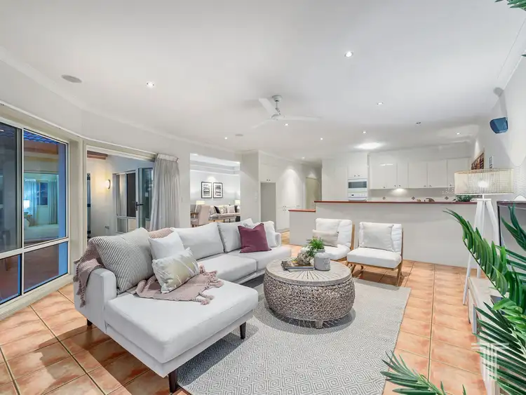 Second view of Homely house listing, 4 Beaulieu Crescent, Carindale QLD 4152