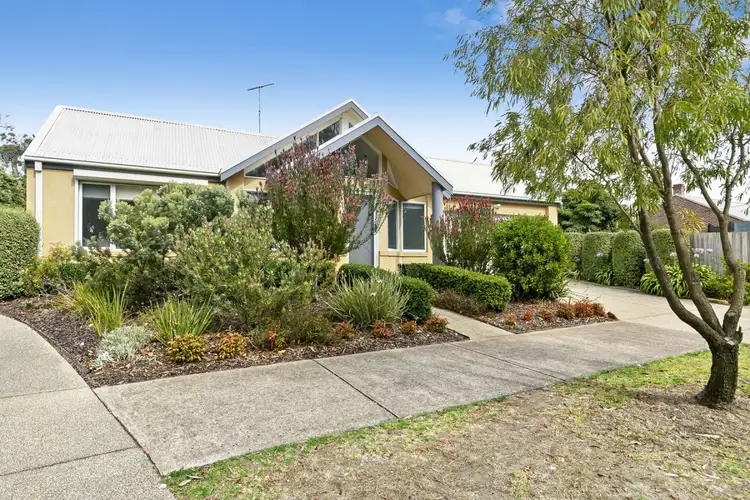 1/17 Fischer Street, Torquay VIC 3228
