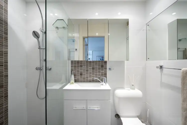 Sixth view of Homely studio listing, 87/2-4 East Crescent Street, Mcmahons Point NSW 2060