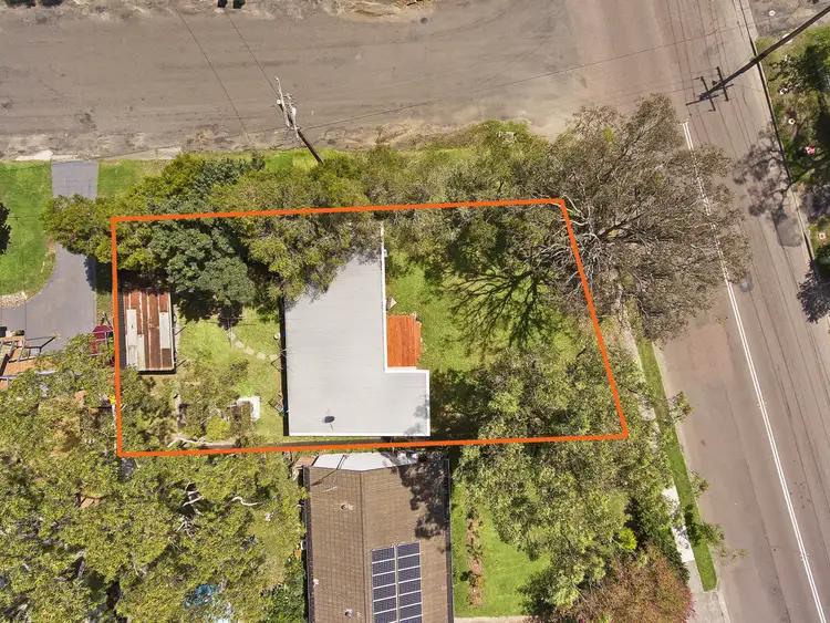 Sixth view of Homely house listing, 240 Lakedge Avenue, Berkeley Vale NSW 2261