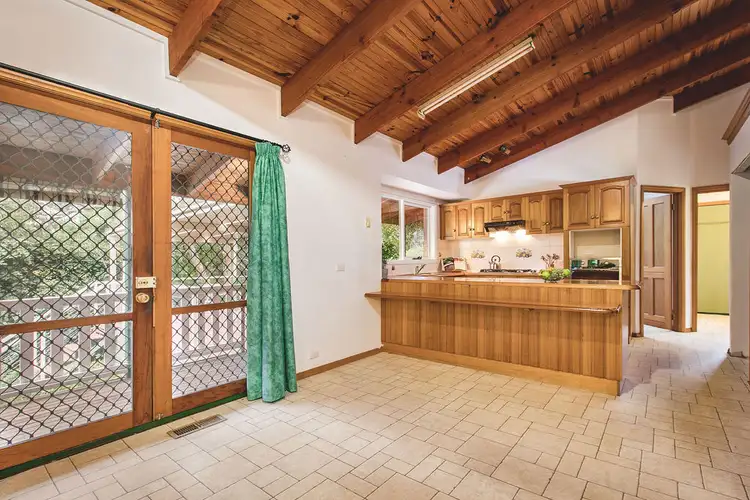 Fifth view of Homely house listing, 10 Eltham Court, Wodonga VIC 3690