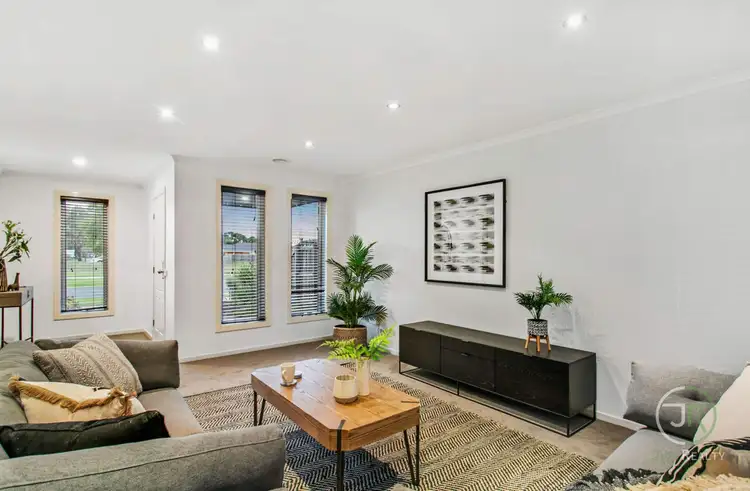 Fifth view of Homely house listing, 49 Calais Circuit, Cranbourne West VIC 3977