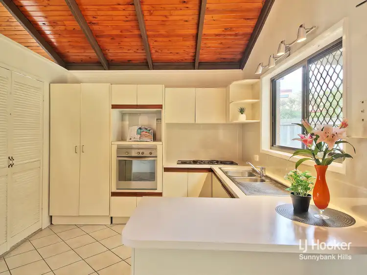 Sixth view of Homely house listing, 4 Raffin Crescent, Calamvale QLD 4116