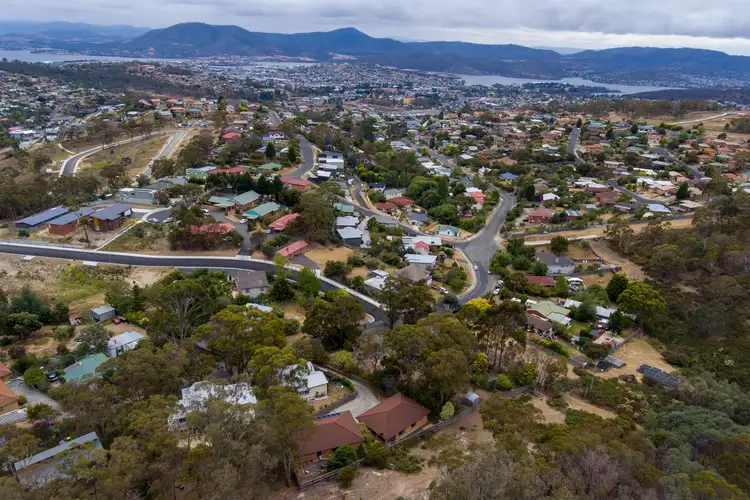 Fourth view of Homely house listing, 1/162 Pottery Road, Lenah Valley TAS 7008