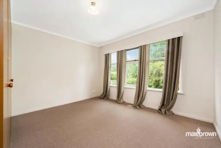 Fifth view of Homely house listing, 5 St James Avenue, Montrose VIC 3765