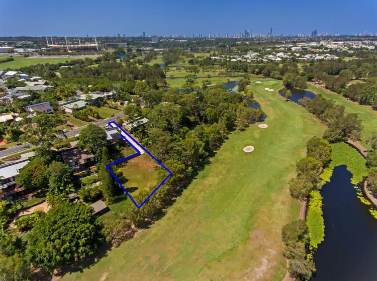 77A Plateau Crescent, Carrara QLD 4211