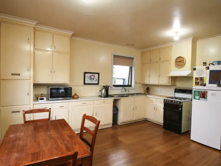 Fifth view of Homely house listing, 2 Fairfax Avenue, Warrnambool VIC 3280