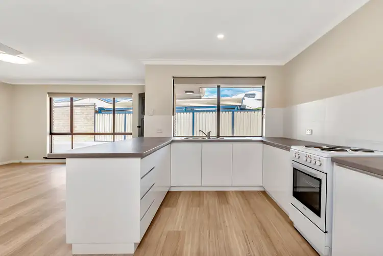 2/24 Mippi Road, Halls Head WA 6210