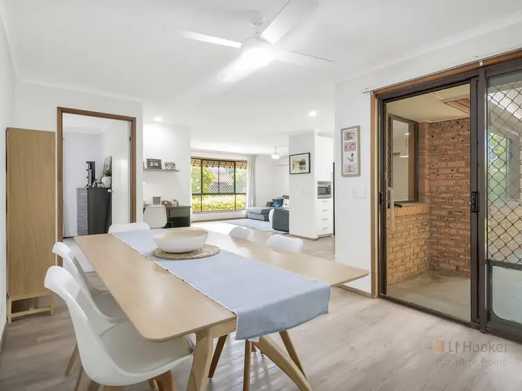6 Ballard Place