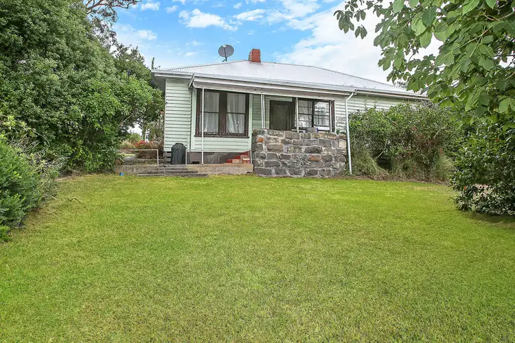 19 Murfitts Road, Scotts Creek VIC 3267
