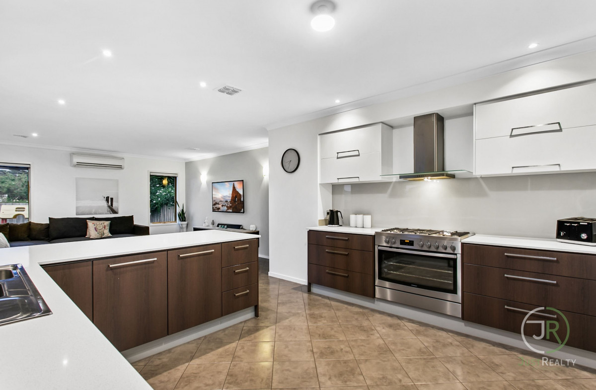 Fourth view of Homely house listing, 25 Broadstone Way, Cranbourne VIC 3977