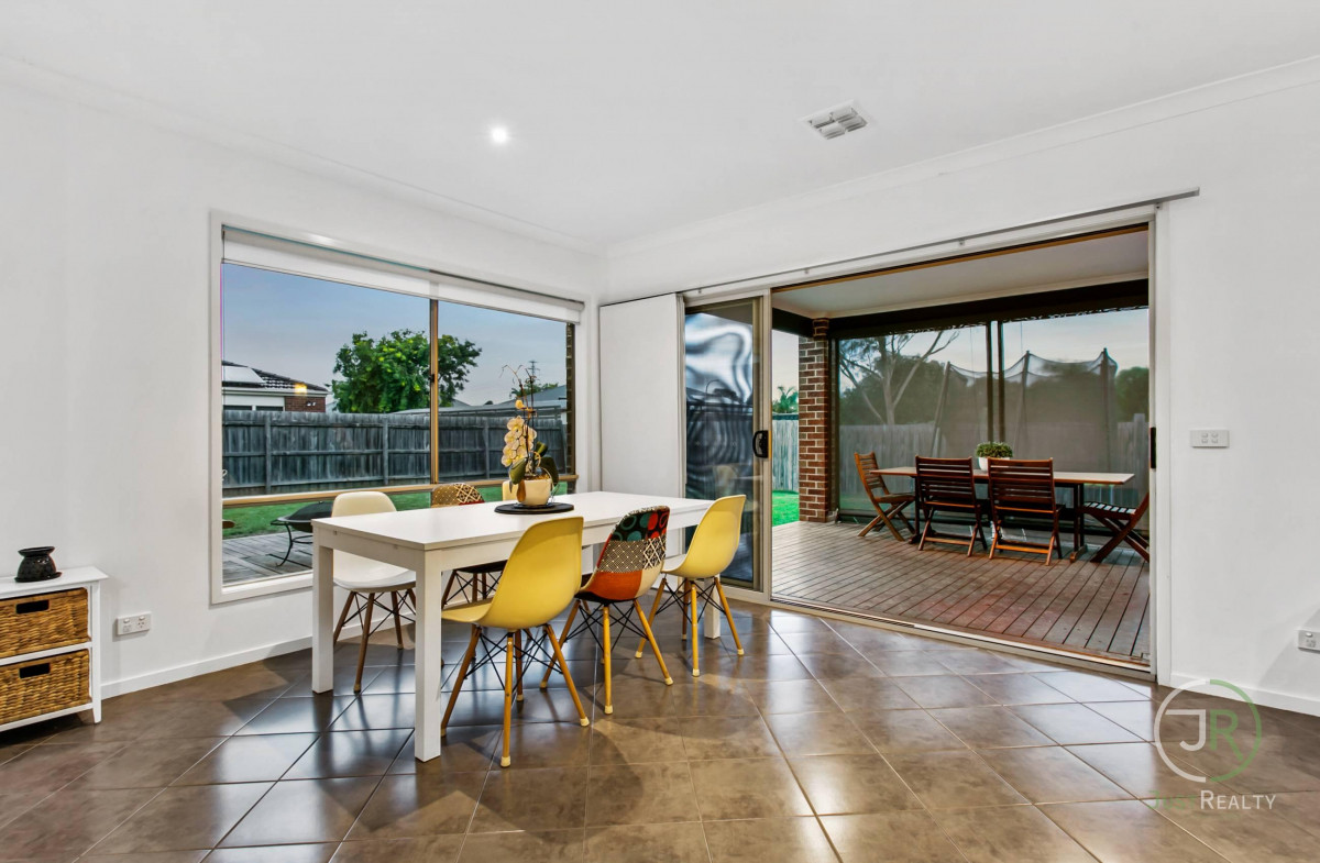 Fifth view of Homely house listing, 25 Broadstone Way, Cranbourne VIC 3977