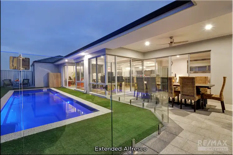 17 Roundhouse Parade, Jindalee WA 6036