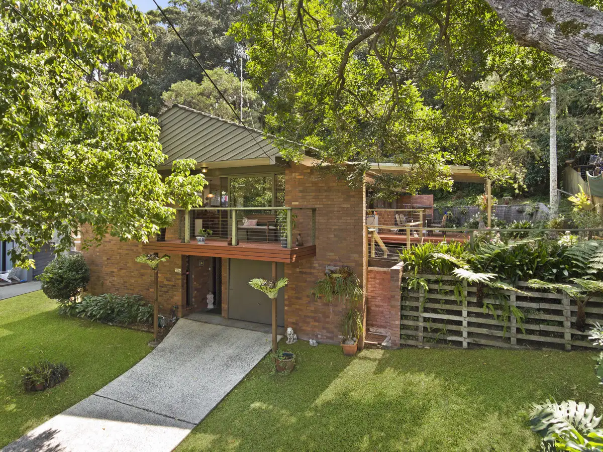 Main view of Homely house listing, 304 The Round Drive, Avoca Beach NSW 2251