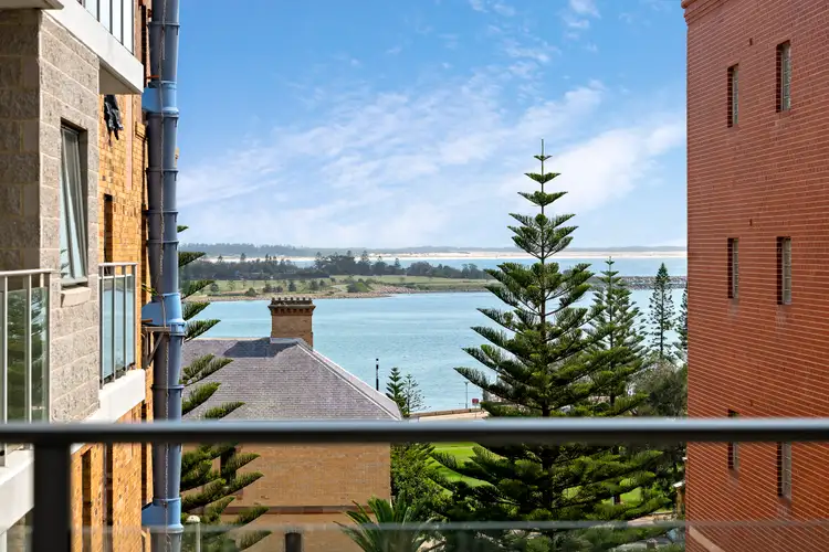 506/9 Watt Street, Newcastle NSW 2300